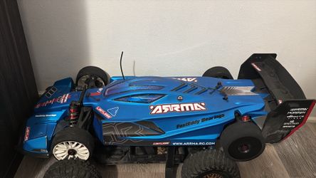 Arrma limitless 8s