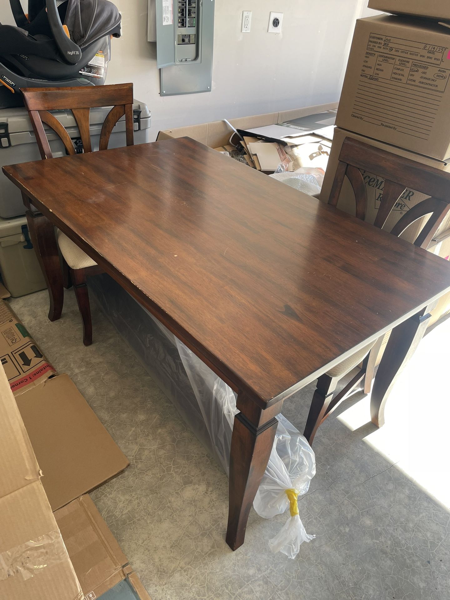 Dining Room Table (5x3) And 4 Chairs