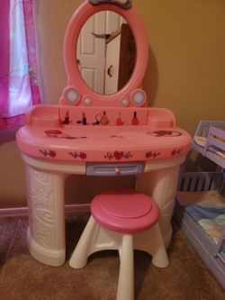 Childrens vanity