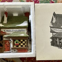 Dept. 56 Heritage Village Collection – Dickens’ Village Series “T. Wells Fruit & Spice Shop” – 1988 Hand-painted porcelain. Includes original box, Sty