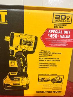 DEWALT 20V Brushless 1/2" Impact Wrench Kit