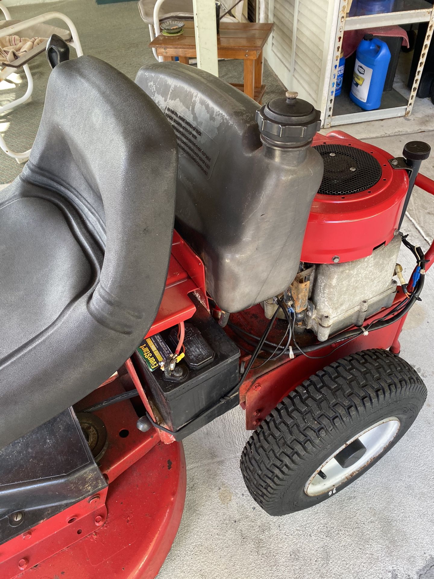 Riding lawn mower, Snapper SR 825