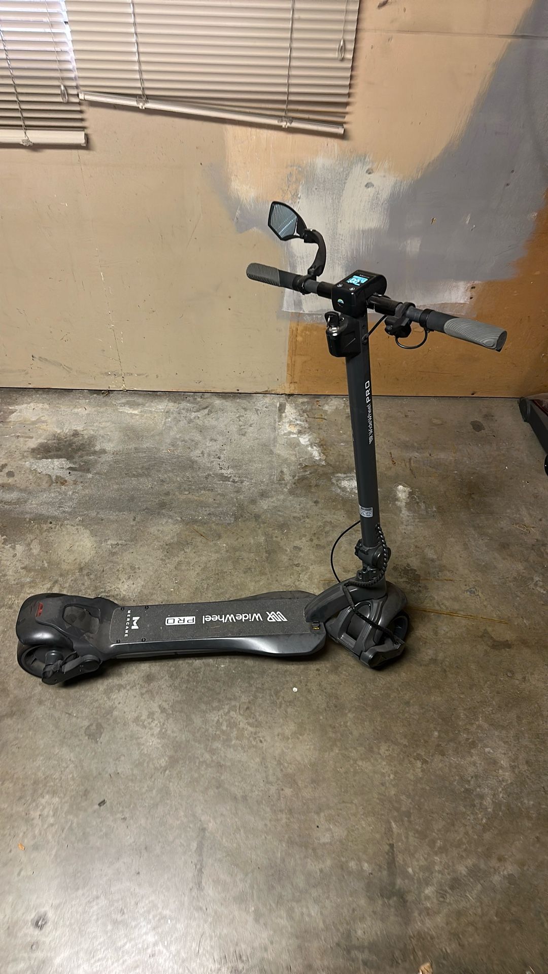 Wide Wheel PRO Scooter