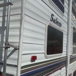 2004 By Forest River Salem trailer 26’