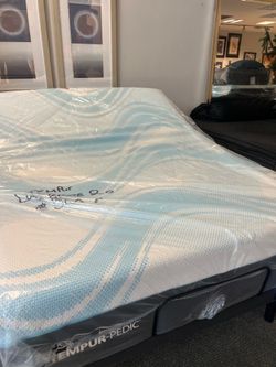 🔥Tempur luxe breeze 2.0 queen adjustable set $2000🔥