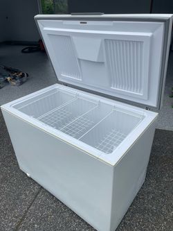 GE Chest Freezer