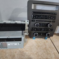 2011 MUSTANG GT STOCK RADIO