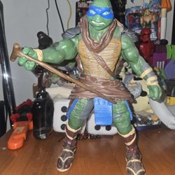 2011 Leonardo TMNT 12" Figure 