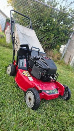 Toro Bagged Lawn Mower