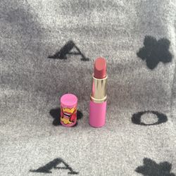 Estée Lauder limited edition lipstick