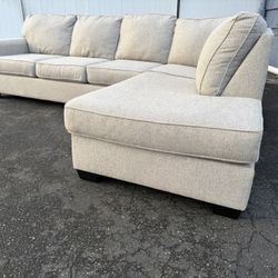 Great Condition Sectional Couch 