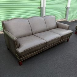 Top Grain Oxford Leather Sofa Collection - Excellent Condition - Free Delivery!