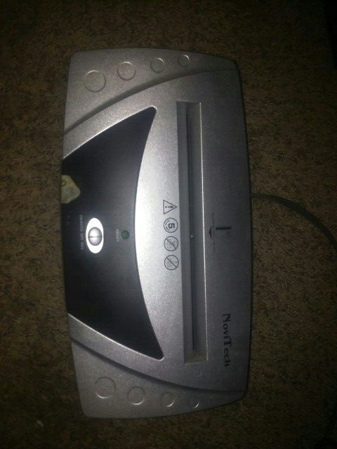 NoviTech Paper Shredder