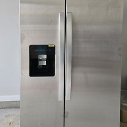 Whirlpool Double Door Refrigerator 