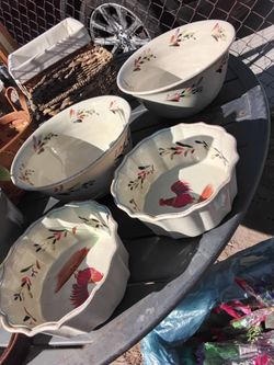 Set of 4 rooster bowls