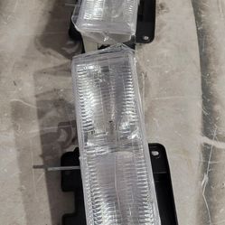 88-98 Chevy/GMC ,C1500  /Tahoe Front Headlight Assembly 2 Piece