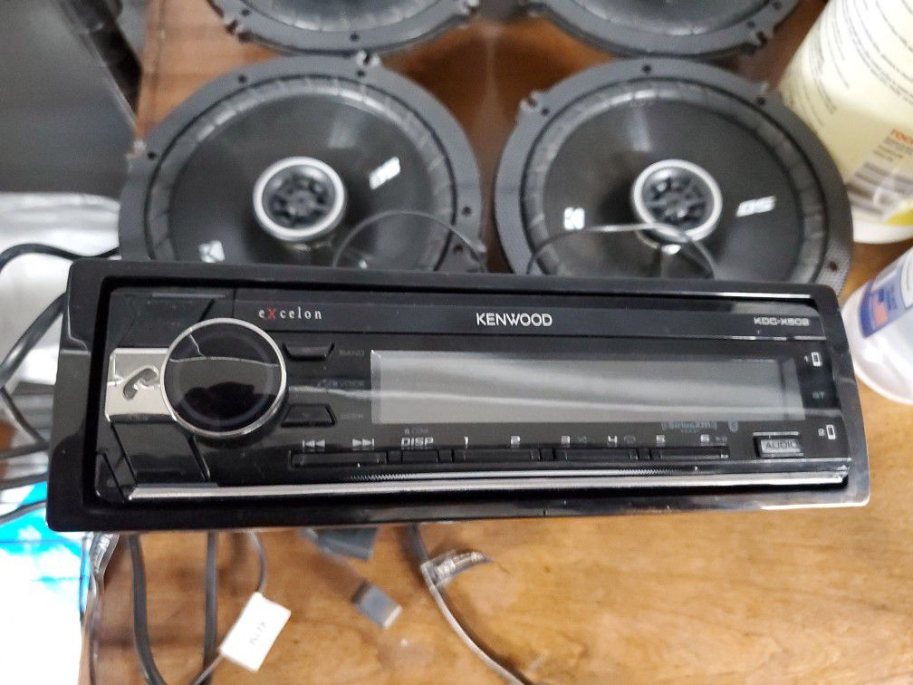 Kenwood excelon stereo with kicker 3×5's