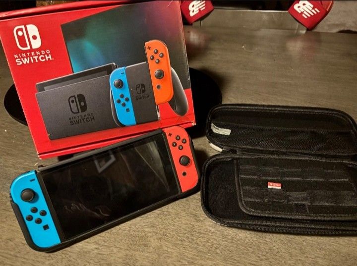 Nintendo Switch 