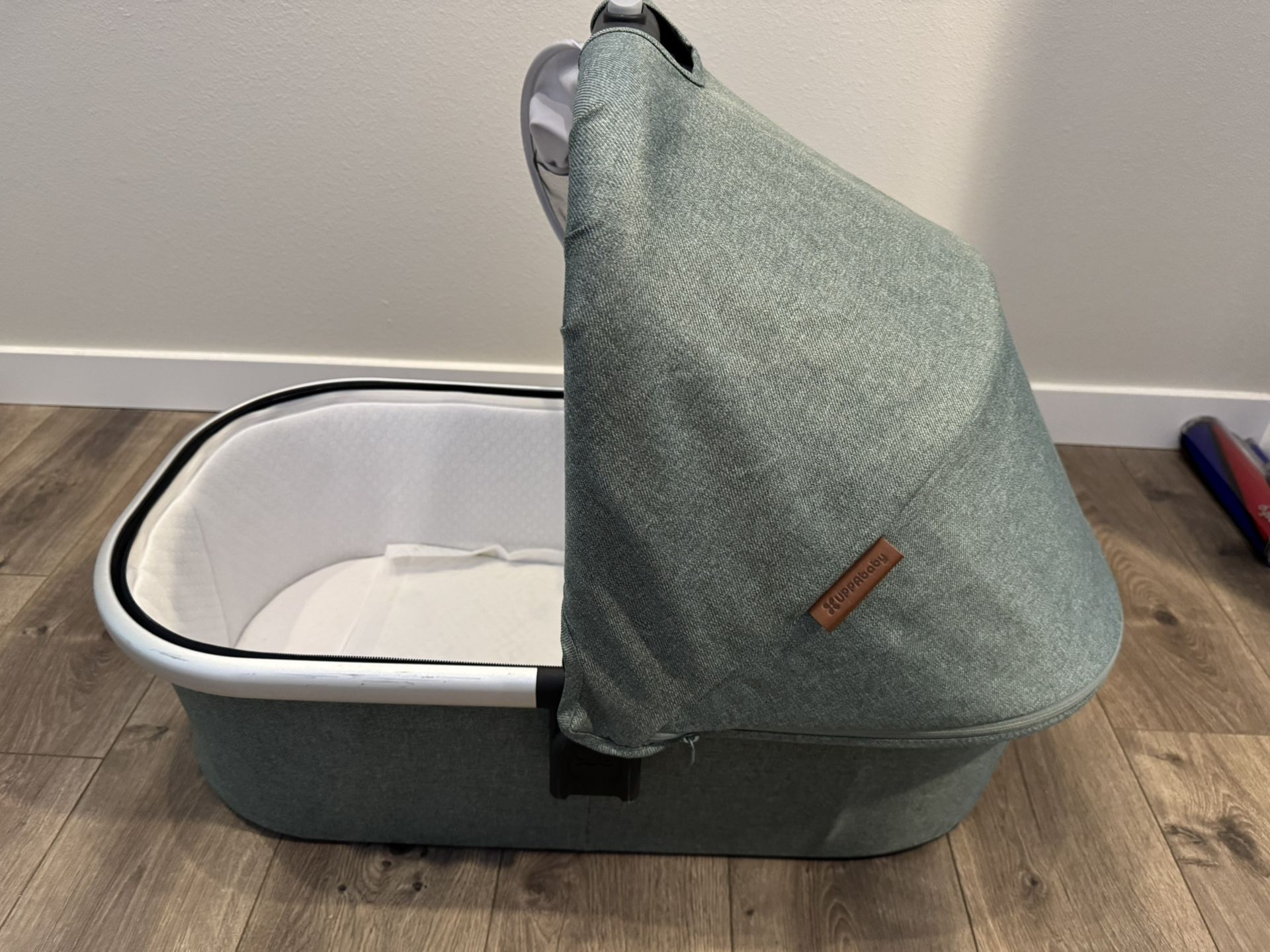 Uppababy Bassinet Attachment v2