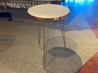 NEW! Chic Golden Pin Leg Side Table