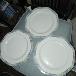 3 Small Plates All 1 Dollar 