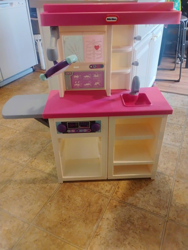 Little tikes my first baby care center
