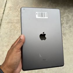 Ipad 8th Gen 32Gb Wi-fi Good shape 