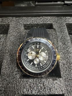 Invicta Watch : Aviator Men : Model 33029 with 8 slot dive case