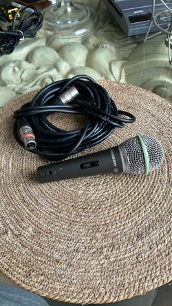 Samson Q6 Dynamic Mic w/ Foam Cover & 20ft XLR Cable – Tested, Used 