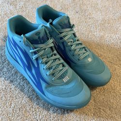 LaMelo Basket ball shoes