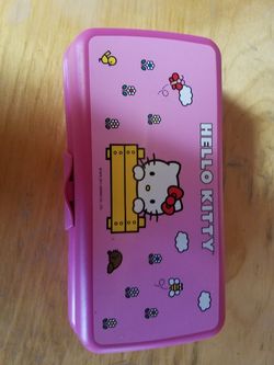 Hello Kitty tupperware lunch containers