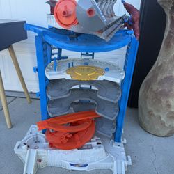 Hot Wheels Car Garage 