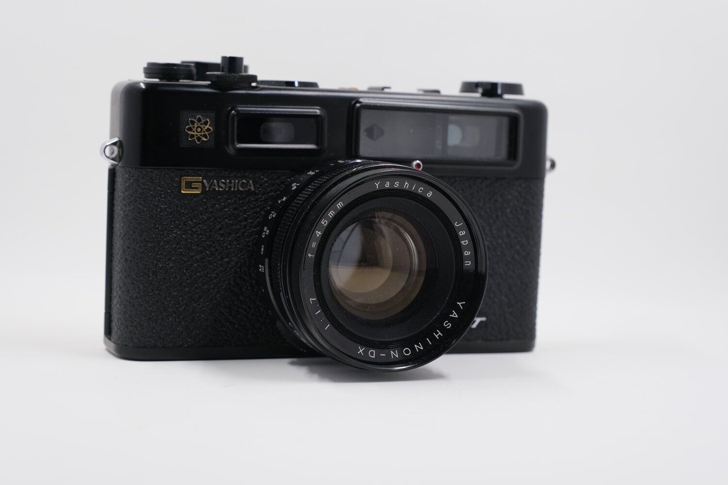 Yashica electra 35 black