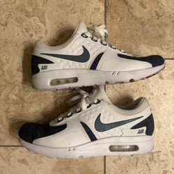Nike Air Max Zero Size 8