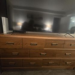 Solid Wood 7 drawer desser & 3 drawer nightstand