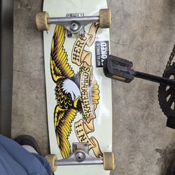 Anti Hero Skateboard 