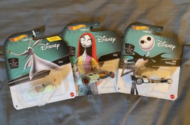 Hot Wheels Character Cars Set