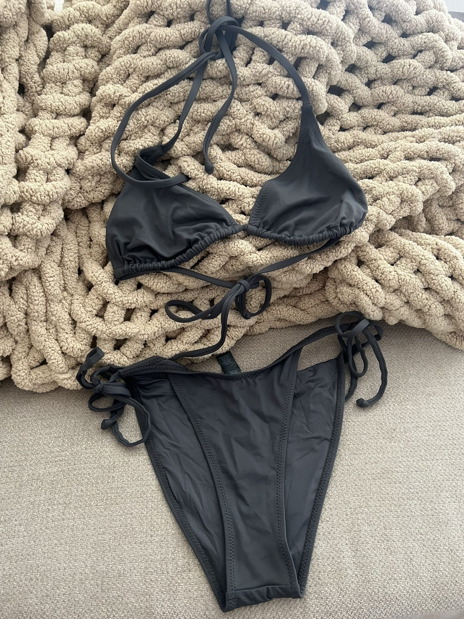 Skims Bikini