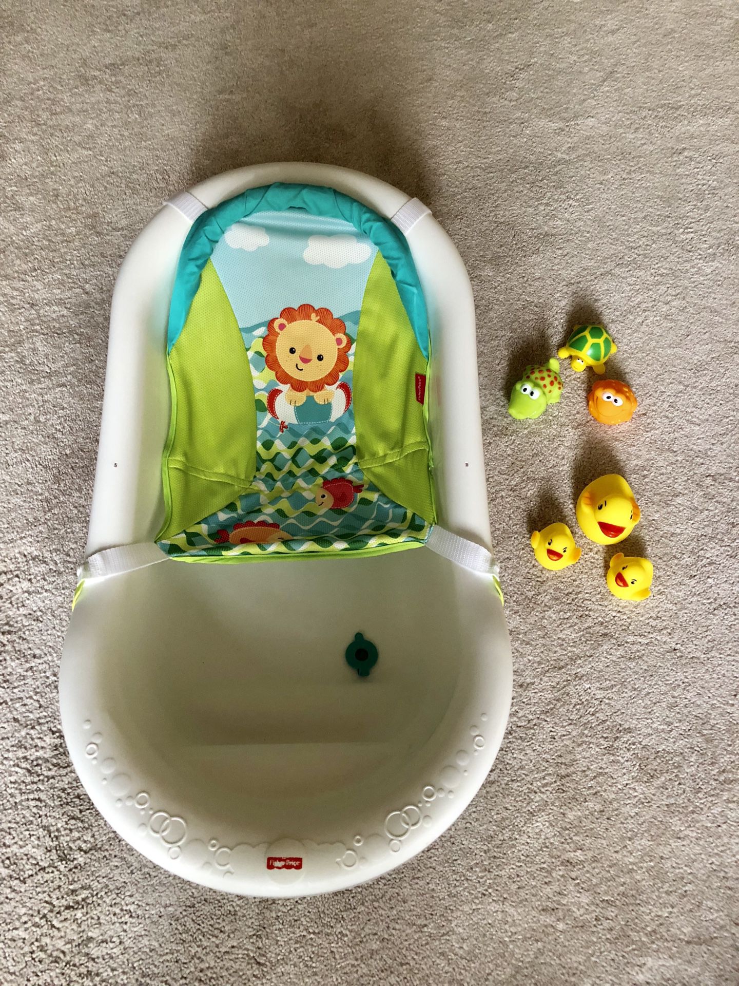 Baby bathtub and toys