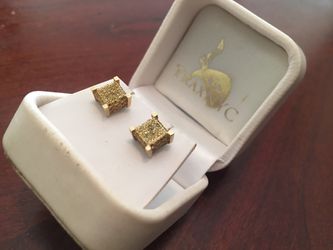 18k gold Yellow diamond earrings