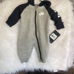 Baby Clothes 