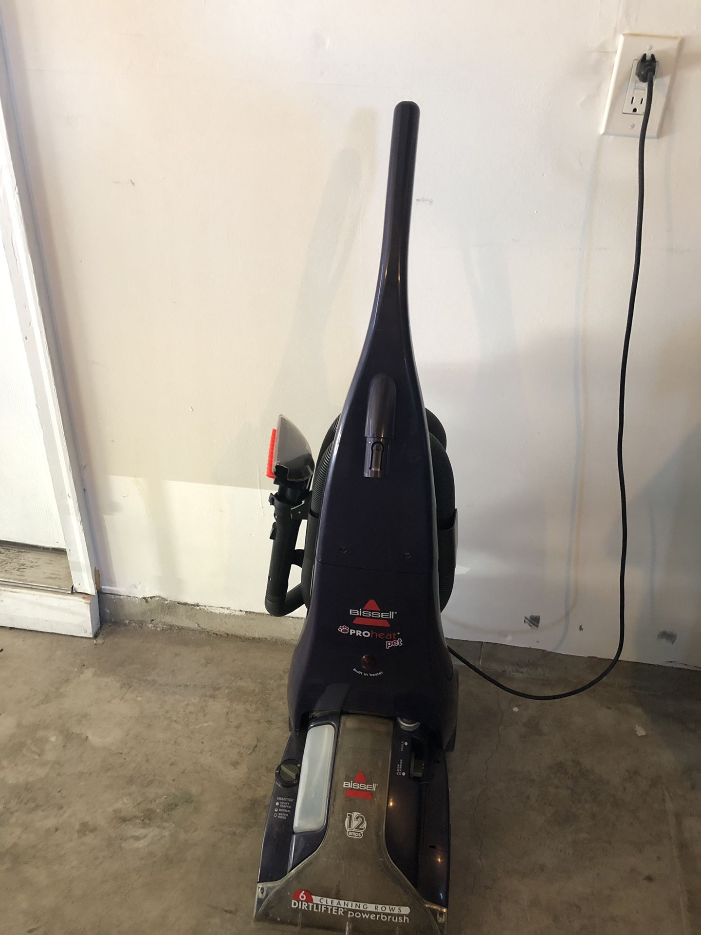 Bissell carpet cleaner(pick up only)
