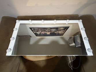 Vanity mirror