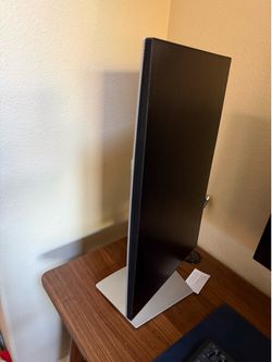 Dell UltraSharp U2421E 23.8" LCD Monitor - 24" Class