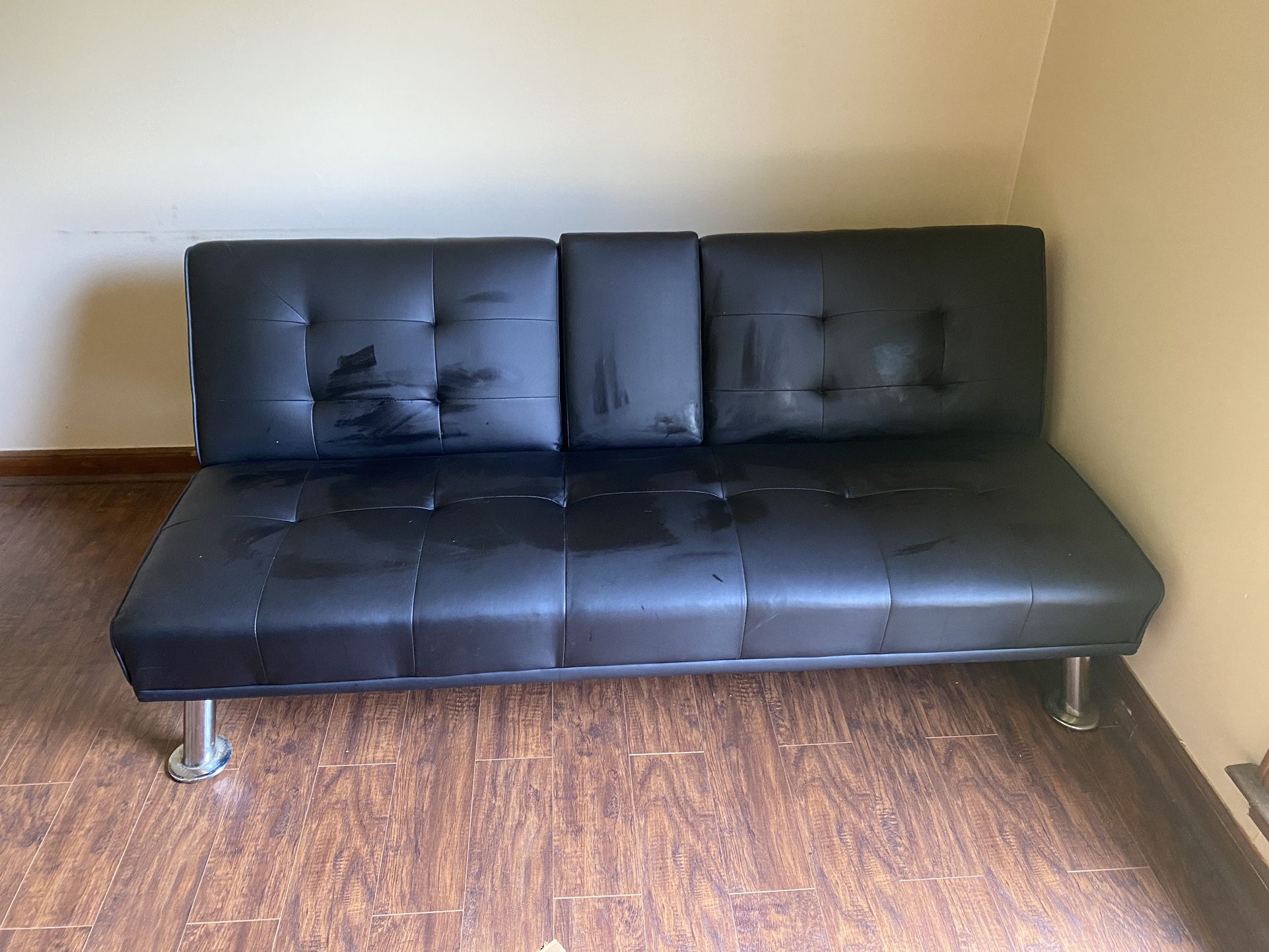 Black Futon