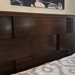 Queen Head/foot Board, Dresser, 1 Nightstand 