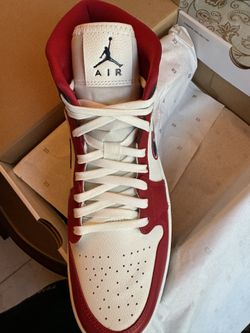 Jordan 1 Mid USA DS