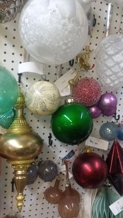 New shatter proof Christmas ornaments high quality 4 to 10 Dollar each high quality