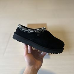 Ugg Tasman Slipper Black Size 7W