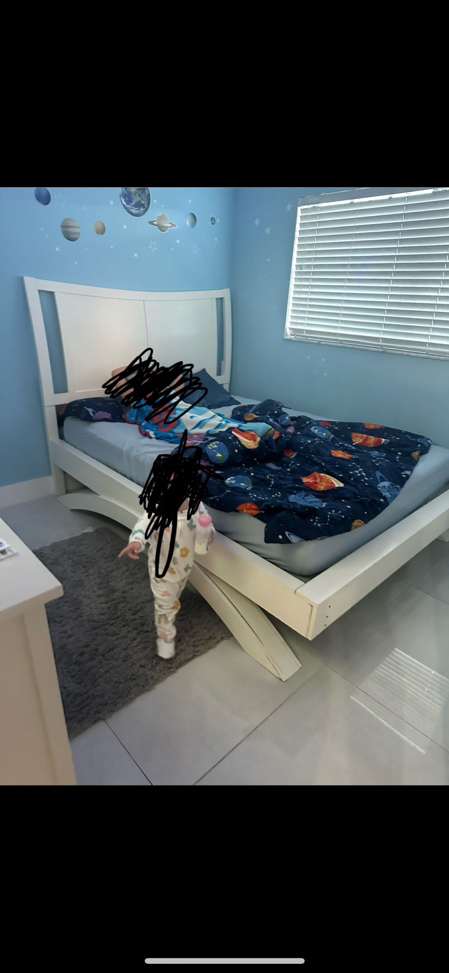 Queen Size Bed And Mattress